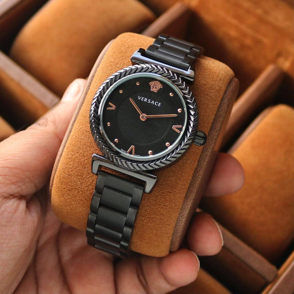 Versac_e Sleek & Decent