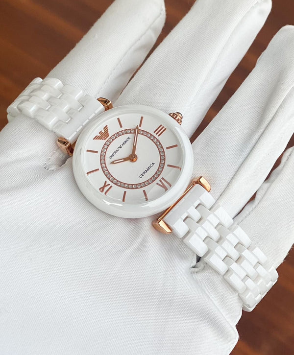 Empori_o Arman_i For her