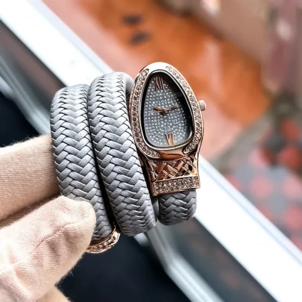 Luxurious B_vlgari Watch For Women